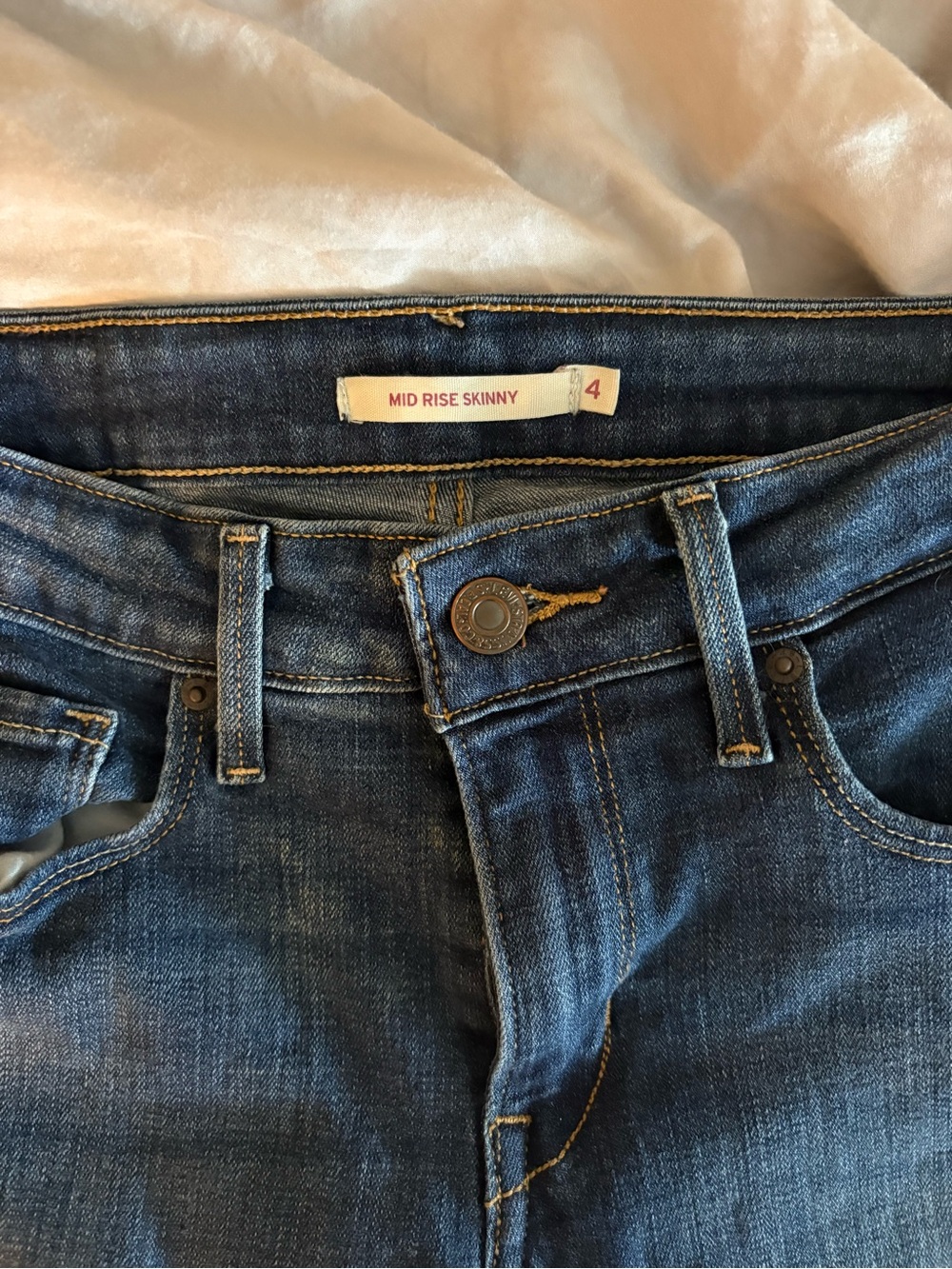 Levi’s Mid Rise Skinny Women’s Jeans - Blue